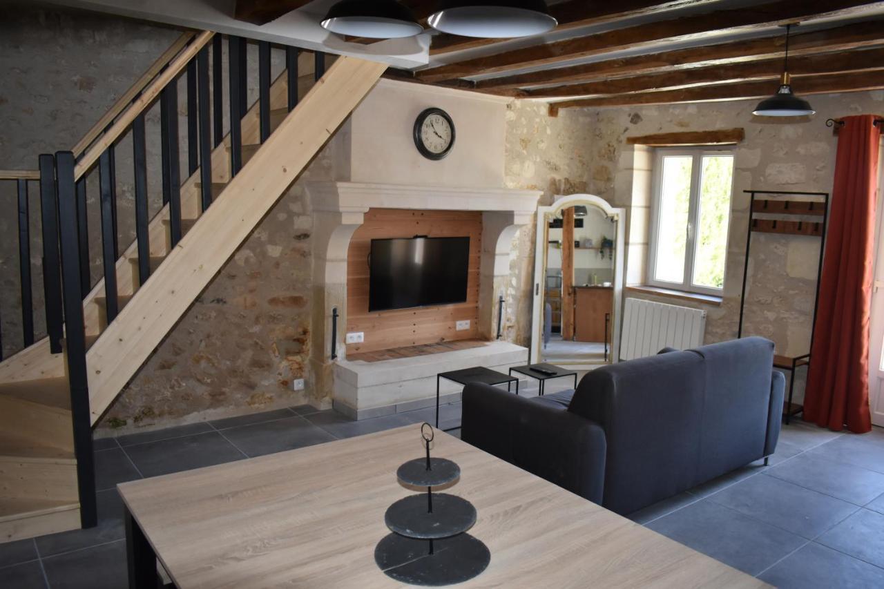 Maison De Charme Ligueil 外观 照片